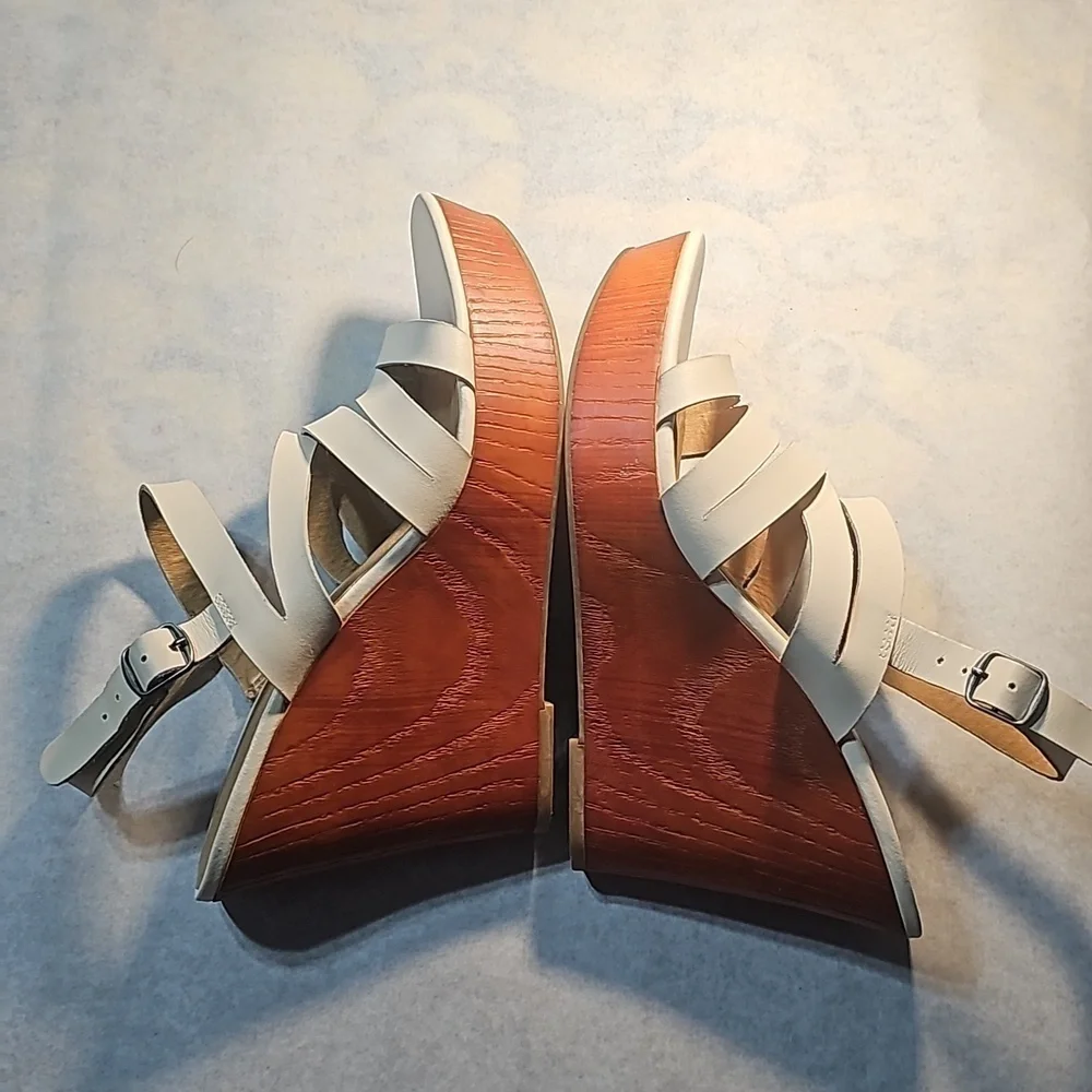 Lucky Brand Leather Strappy Wedged Sandals